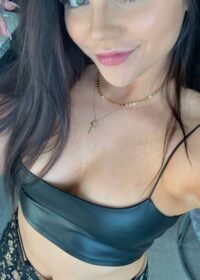 Проститутка Лена +7(981)136-33-84 Санкт-Петербург